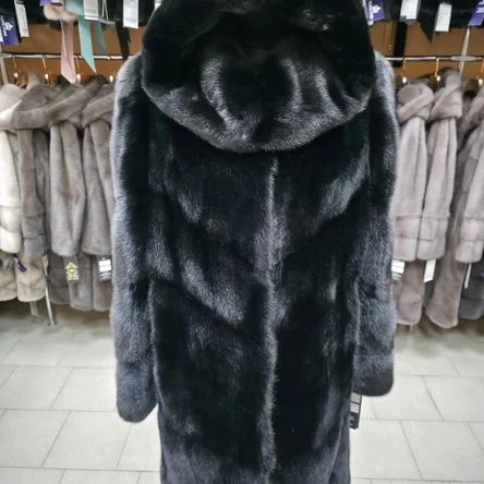 Шуба норковая модель  диагональный крой